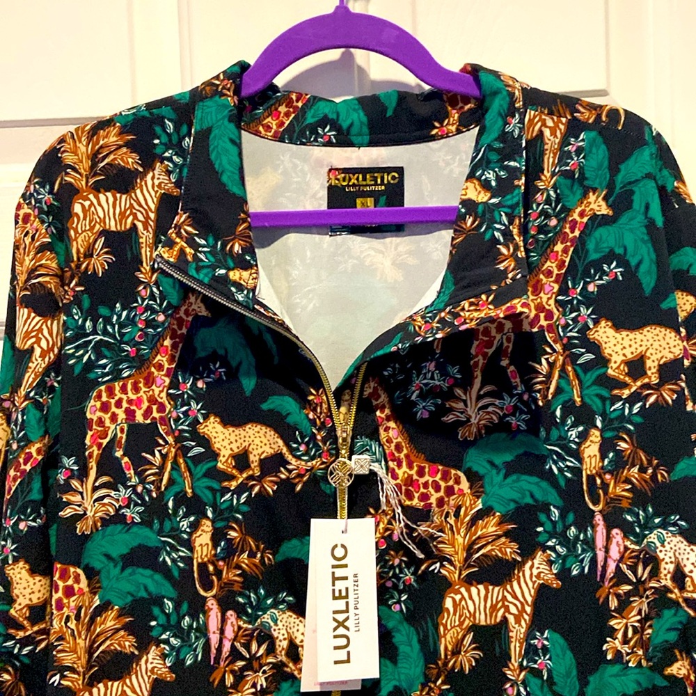 Lilly Pulitzer Luxletic Jacket-NWOT-XL- Dancing In The Moonlight - Picture 11 of 11